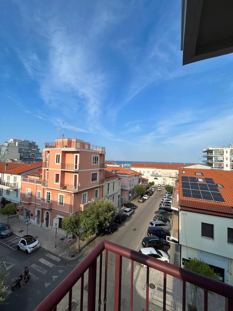 Red & Blue Apartments Termoli Exterior photo