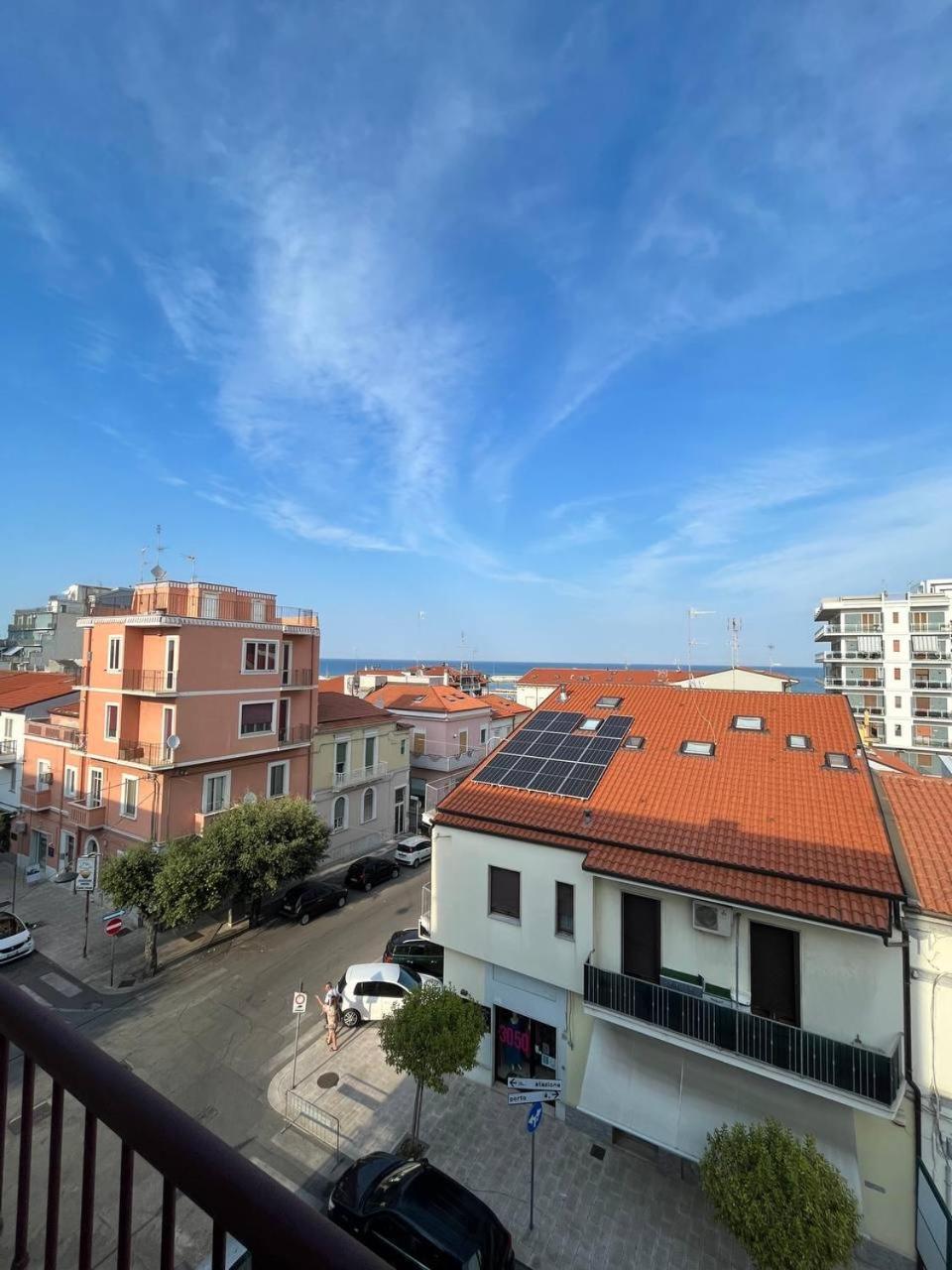 Red & Blue Apartments Termoli Exterior photo